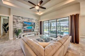 Villa Dandelion by CoralVilla-luxury, canal view
